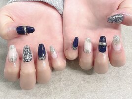 秋ネイル♪ブラックネイビー