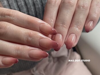 ネイルドットスタジオ 堺筋本町(NAIL DOT STUDIO)/桜色グラデーション