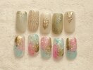 淡色ニュアンスネイル