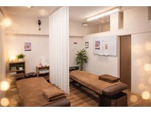 グラビティゼロ整体院(Gravity Zero 整体院)の雰囲気(明るい雰囲気の清潔感のある店内で日々の疲れをケア)