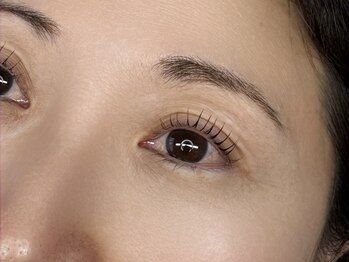 ティアラ(Tiara)の写真/大人のやりすぎないナチュラルまつげ