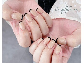 ネイルサロン ティフィン(tiffin)/～黒フレンチ～