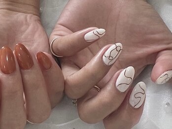 ルナ 烏丸店(Luna)の写真/シンプルだからこそ仕上がりの差が出る！高技術×丁寧なケアでモチの良さ◎大人女性の指先を美しく♪
