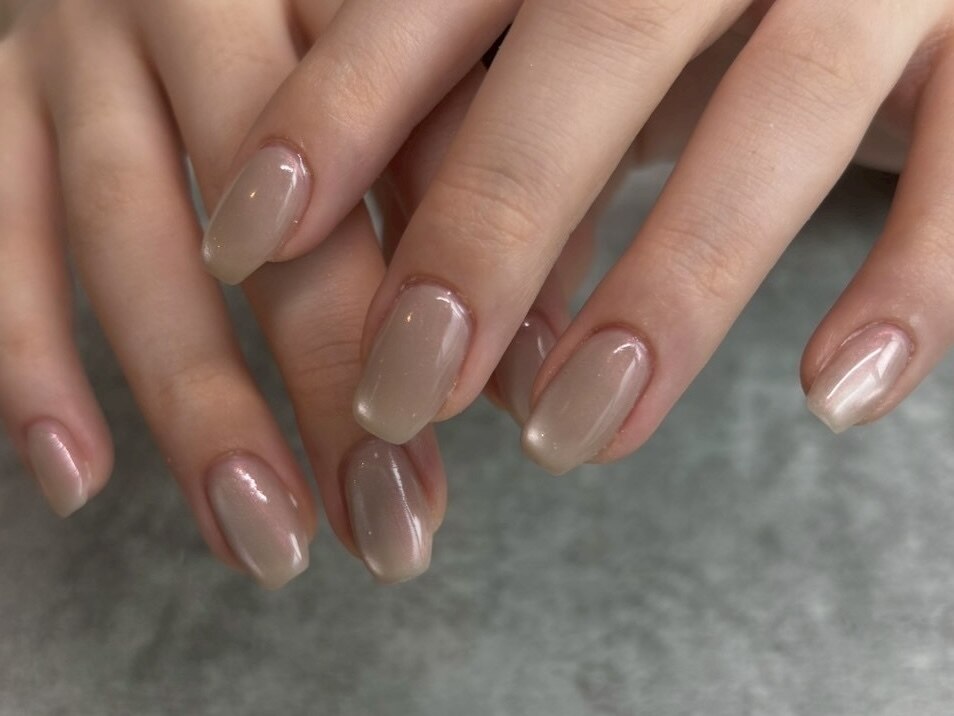 2025年-2026年冬トレンド】マグネットジェルのネイルデザイン集｜人気