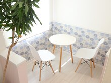 那賀洋子式 顔ジム 大分戸次店/明るく開放的な雰囲気