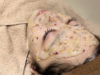 チル(Chill)の写真/秋冬の乾燥肌ケアに◎【よもぎ蒸し×新感覚ハイドロパック】つるんとなめらか、うるうる艶肌へ♪