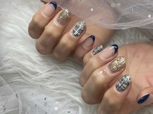 ワンハンドレッドプラス(100+)/お任せネイル