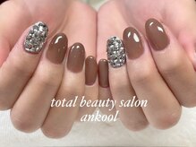 アンクール(an kool)/【ネイル】ストーン埋め尽くし