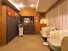 小澤家 永福町店の雰囲気（永福町駅徒歩2分！緑の看板と歩道の立て看板が目印です♪）