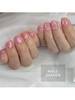 ネイルズガーデン(NAILS GARDEN)/ラメラインネイル