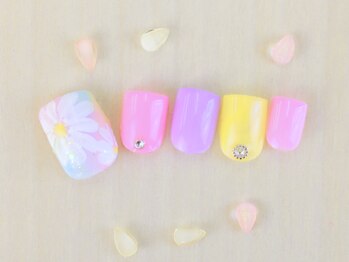 ネイルサロン ハース(Hearth)/華やかなフットジェルネイル☆