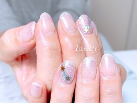 シンプルアートのseasonネイル