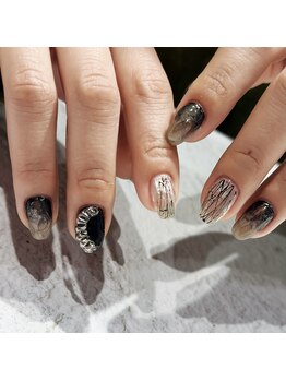 マミー(mommy)/個性派ブラックネイル