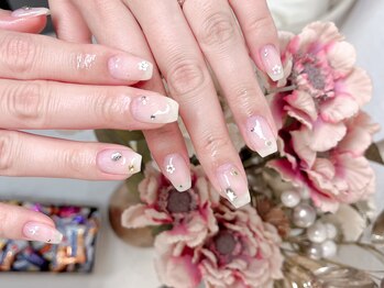 グロー ネイル(Glow Nail)/