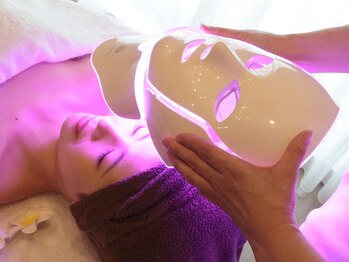 プルネ(Purune)/ニキビケア！LEDで毛穴を収れん