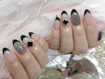 アンジュ(Ange)/【Ayaka】黒フレンチデザイン