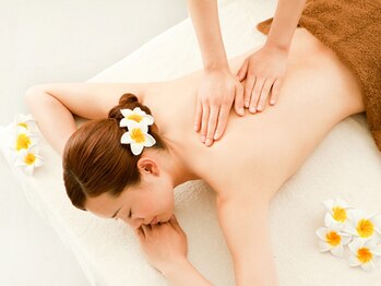 サロンラディアスの写真/アロマの香りに包まれながら心地よい手技で疲労を根本改善【女性限定☆全身アロマ60分[何度でも]¥5500!!】