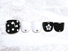 ジュアール(JuAR)/ドットフットネイル