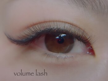 アイフィル(Eye FILL)/マツエクボリュームラッシュ