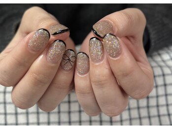 オマモリ ネイル 心斎橋店(omamori nail)/1番今好きなフレンチ