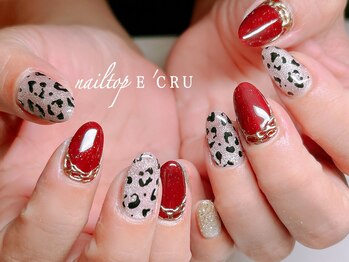 ネイルトップエクル(nail top E CRU)/マグネットレオパード