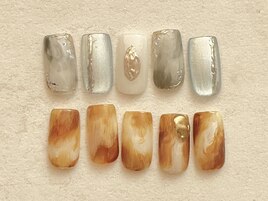 派手すぎないニュアンスネイル