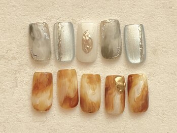 派手すぎないニュアンスネイル