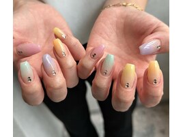 カラフルグラデーションネイル