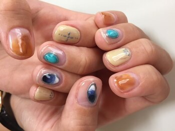 手描きジュエリーアート