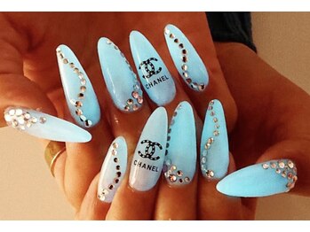 光るネイル スカルプ シャネル Pg ネイルサロン ネイルズゴーゴー 渋谷店 Nailsgogo のフォトギャラリー ホットペッパービューティー