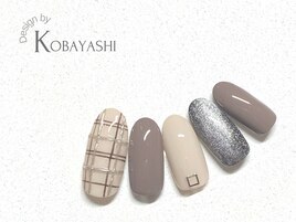 グレ-ジュ×ベ-ジュチェックNAIL