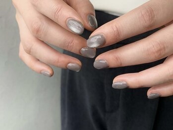 クレモアネイル 池袋西口店(CLEMORE NAIL)/大人グレーマグネットネイル