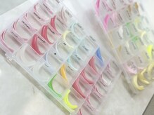 リエル 上本町店(Li aile)の雰囲気（ロッドの種類も豊富に取り揃えておりなりたいまつげを叶えます♪）