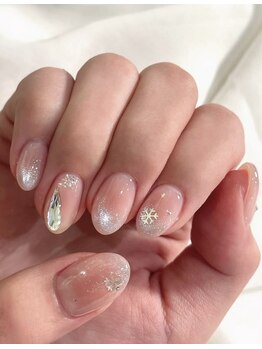 エクラン(Ecrin)/透明感ゆきネイル