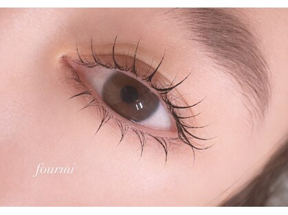 フルミアイラッシュ(fourmi eyelash)の写真
