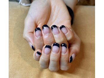 ブランシュ 藤沢(Blanche)/フレンチネイル 紺