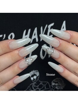 ストーンでハートデザイン