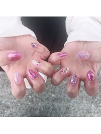 個性派ニュアンスネイル