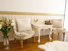 シェミー(CHEZ MEE)/ウェイティングスペース