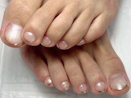 シンプルフットネイルデザイン