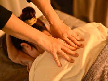 カモ カンフー猫 通天閣店(Kamo)/上半身集中コース【肩こり】