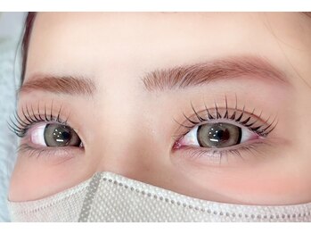 リグレム バイ フェローズ(Riglem by fellows)の写真/落ち着いた空間であなたの目元のお悩みお任せください★高技術×丁寧なカウンセリングで理想のまつげへ♪
