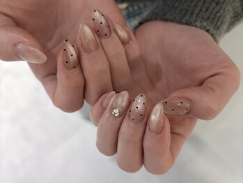 サンジュウヨン(34)/ドットネイル　パラジェル