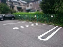 THETA（P）マーク枠線内に駐車ください