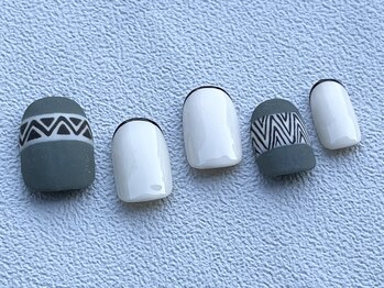 カラ ネイル 中津店(calla nail)/マット×手描き北欧柄♪