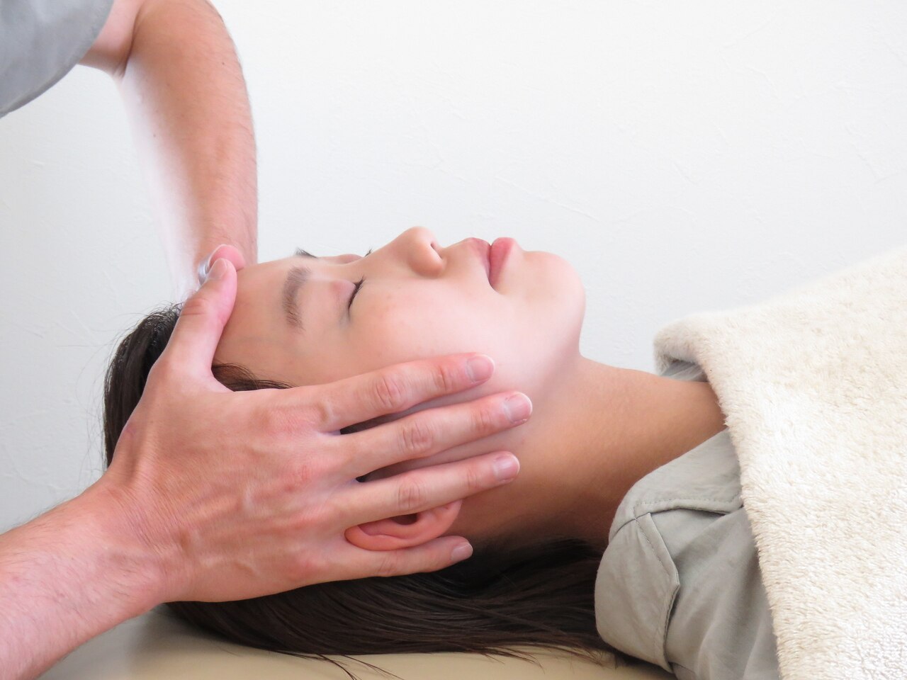 兵庫唯一KADOMORI認定　小顔矯正￥11000→￥3000