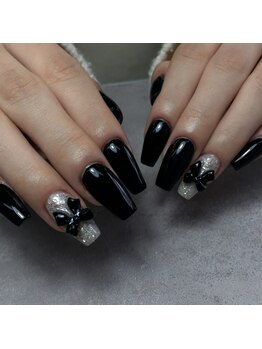 アヴァンセ(AVANCE)/黒ネイル