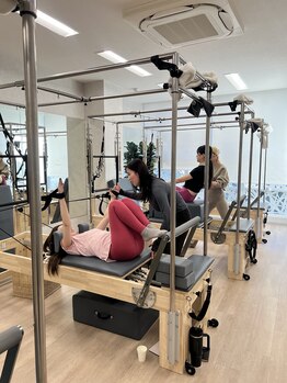 ラ ピラティス 銀座店(La pilates)/みんなでピラティス！