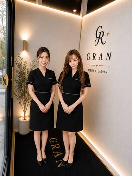 グラン(GRAN)/スタッフがお客様をお出迎え