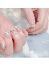 ミューフ(Miuf)/ぷっくりお花ネイル